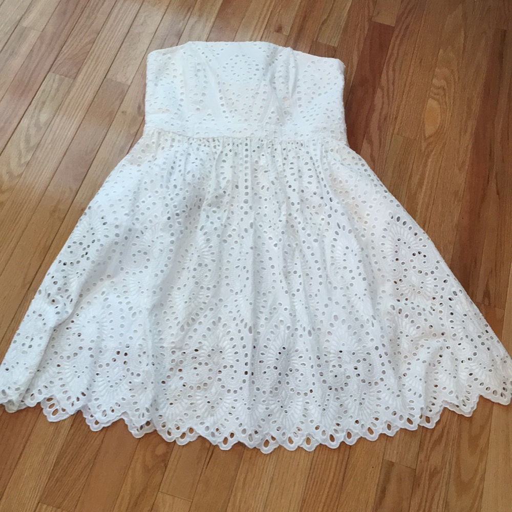 Vineyard Vines White Eyelet Dress
